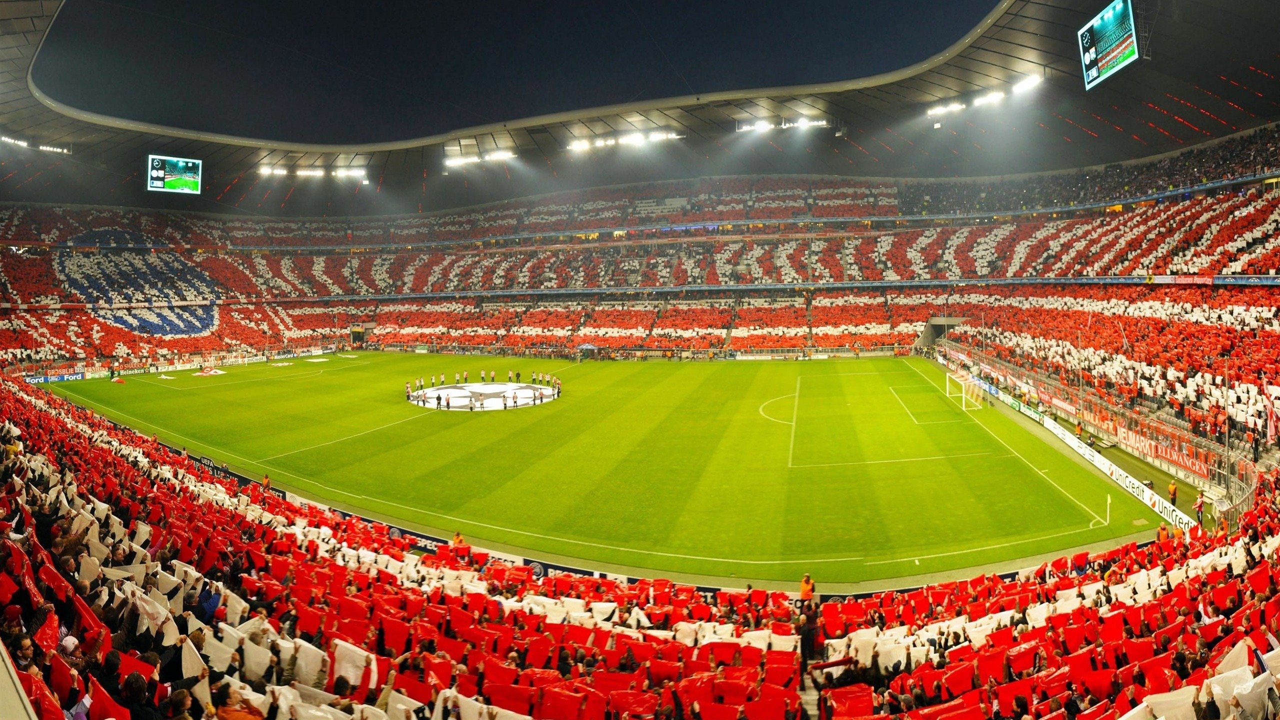 足球教练战术布置备受关注,足球教练考虑到对手阵型